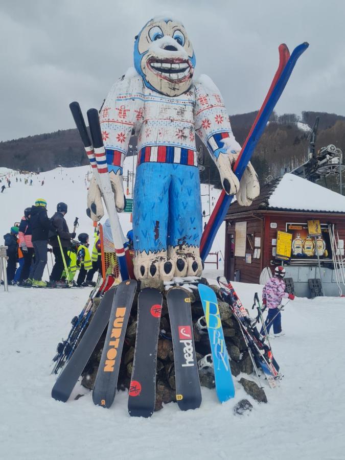 Snowland Apartmany Valca Luaran gambar