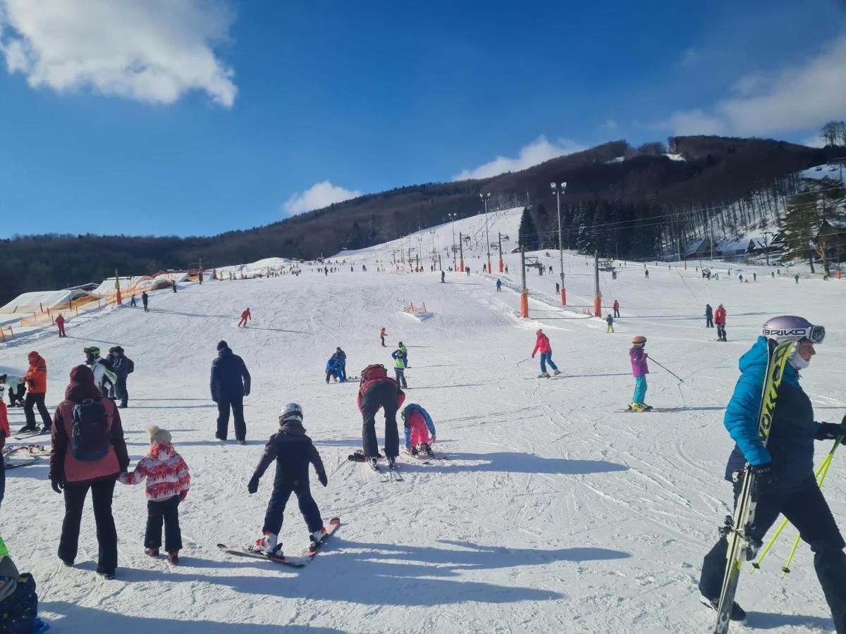 Snowland Apartmany Valca Luaran gambar